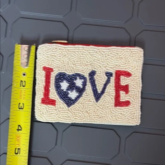 Beaded 'Love' Pouch Coin Purse - Picture 5 of 6